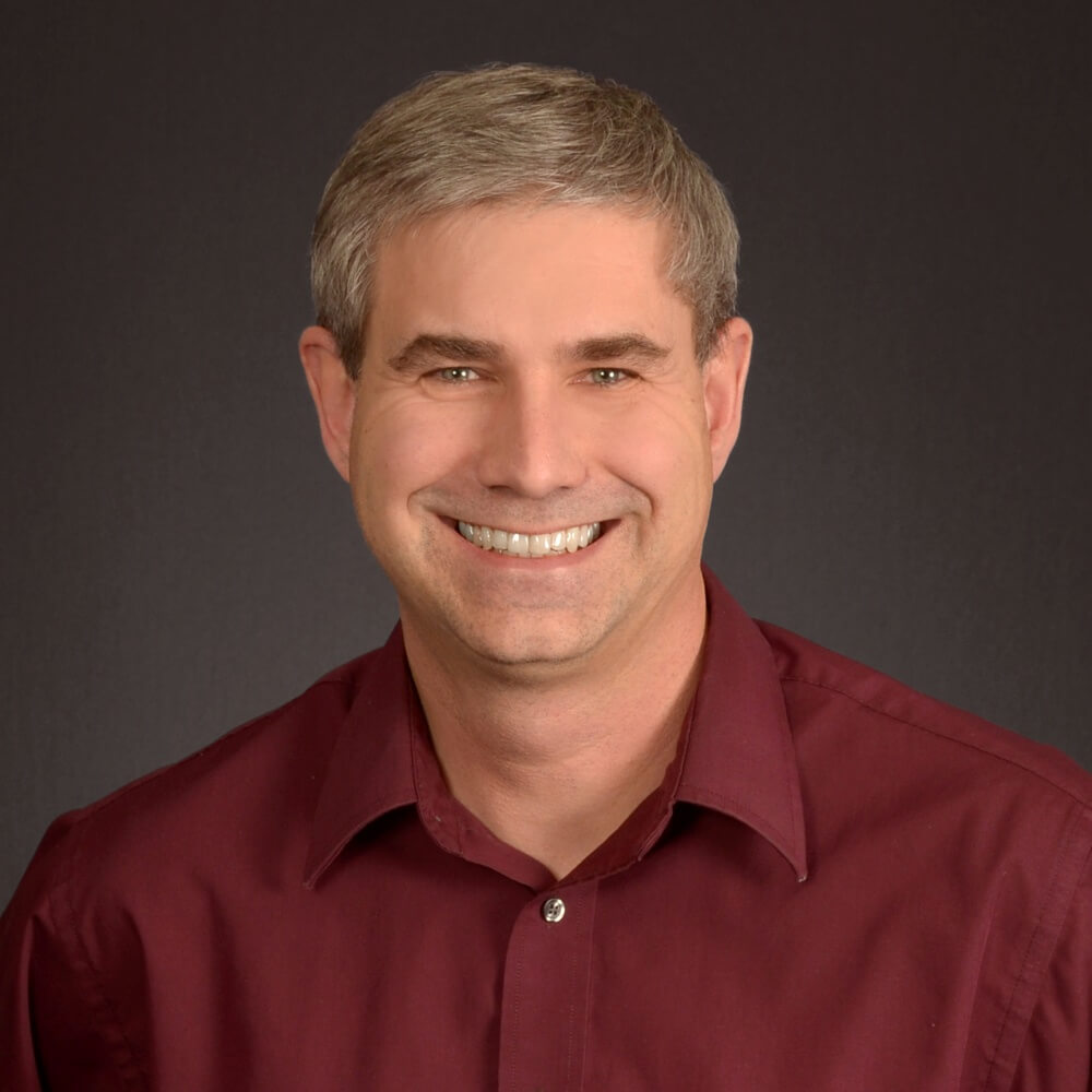Tom Thompson headshot